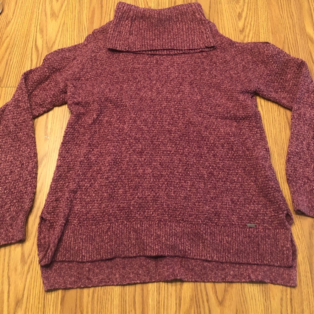 Hollister sweater